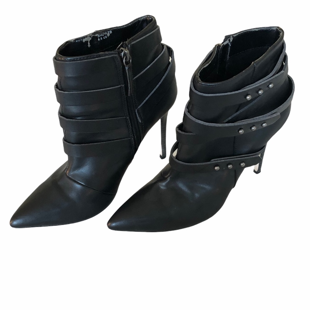 SOPHIA & LEE HEELED BOOTIES
